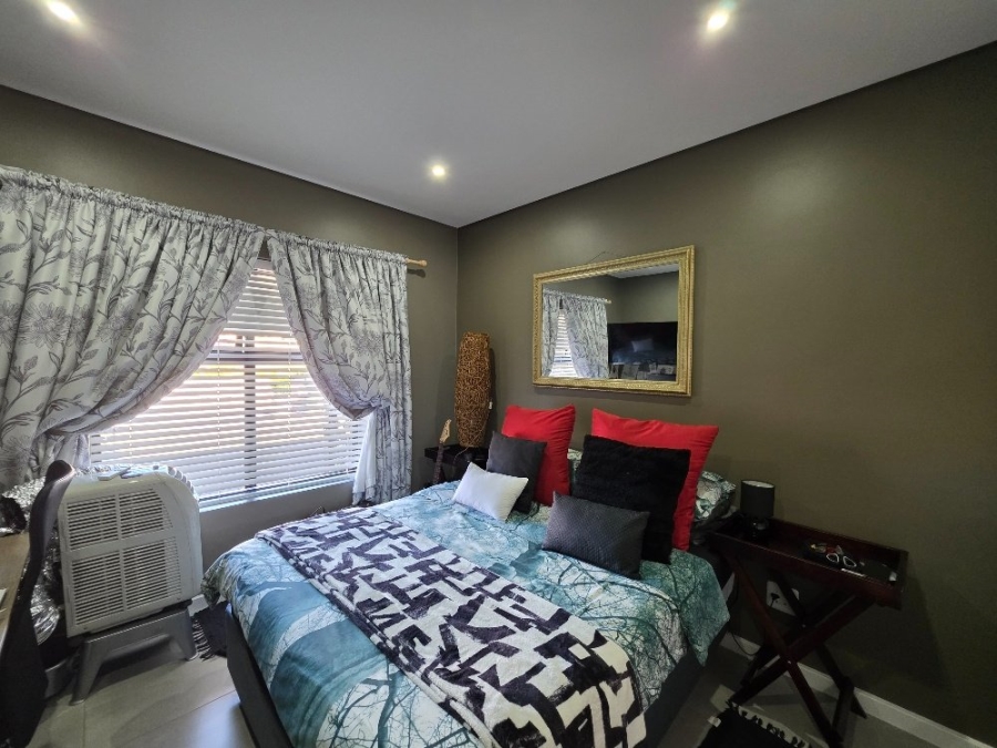 3 Bedroom Property for Sale in Hartland Lifestyle Estate Western Cape